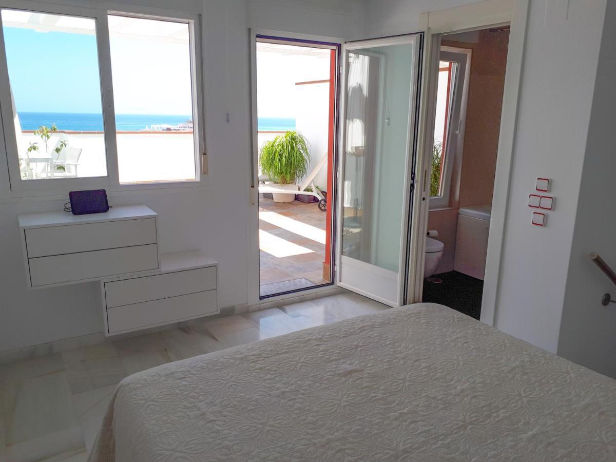 Atico Duplex Con Vistas Al Mar. Dos Plazas De Garaje Daire Torremolinos Dış mekan fotoğraf