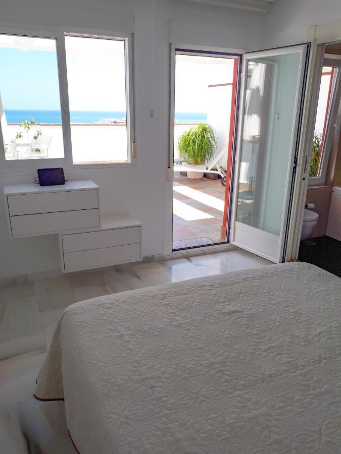 Atico Duplex Con Vistas Al Mar. Dos Plazas De Garaje Daire Torremolinos Dış mekan fotoğraf