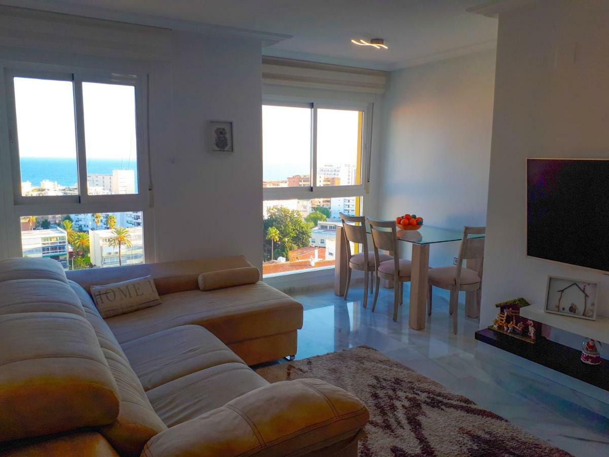 Atico Duplex Con Vistas Al Mar. Dos Plazas De Garaje Daire Torremolinos Dış mekan fotoğraf